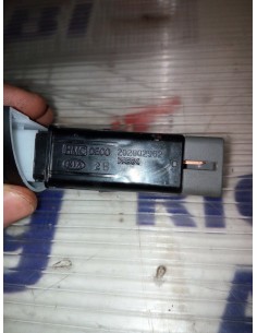 PULSANTE COMANDO FARI... 2