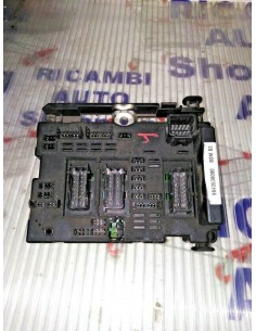 - SCATOLA PORTAFUSIBILI...