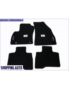 - SET 4 TAPPETINI NUOVI...