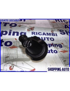 ALLOGGIO E TAPPO OLIO... 2