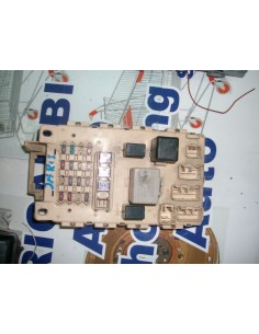 portafusibili  toyota yaris